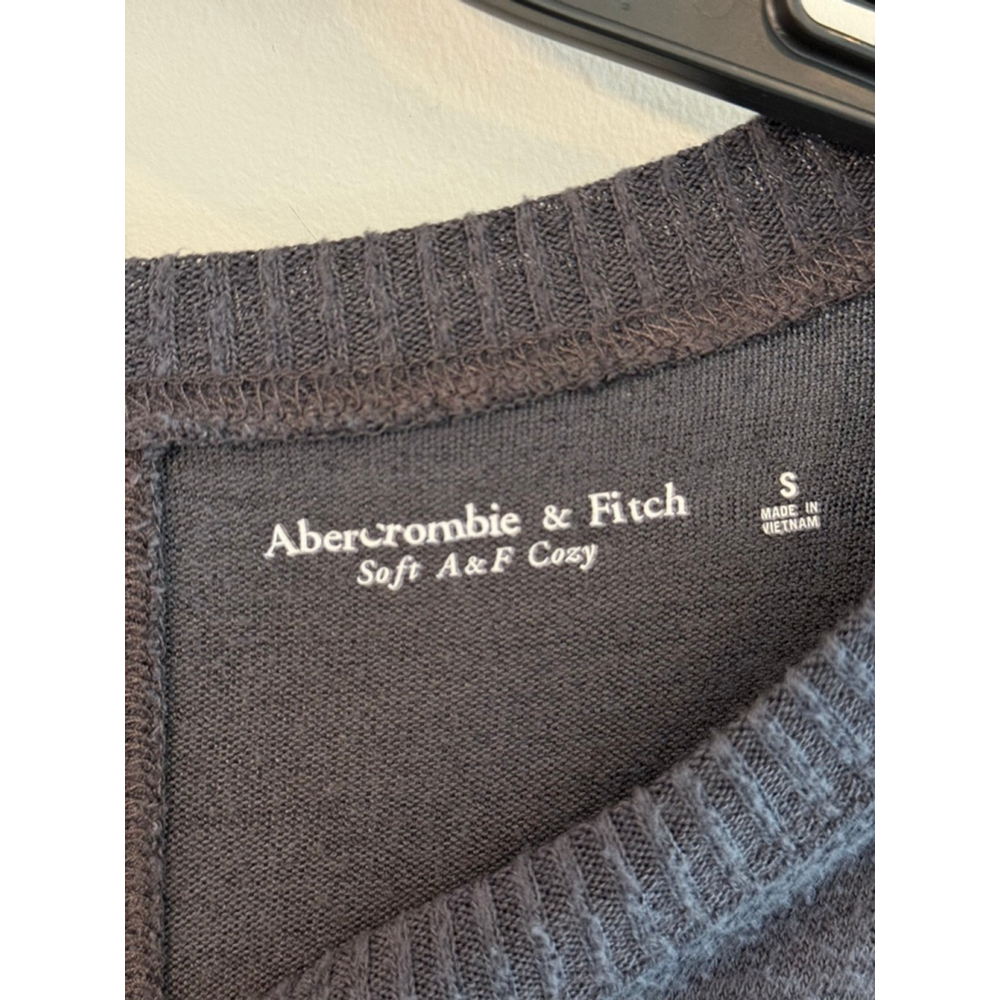 Women's Abercrombie & Fitch Long Sleeve Tee S Charcoal - Picture 2 of 3
